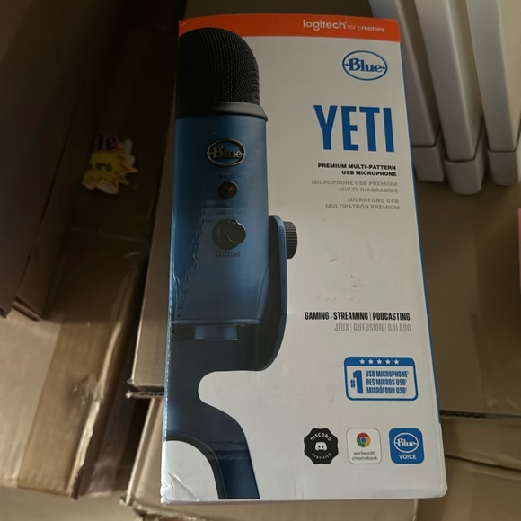 BNIB - Logitech for Creators Blue Yeti USB Microphone - Picture 1 of 3